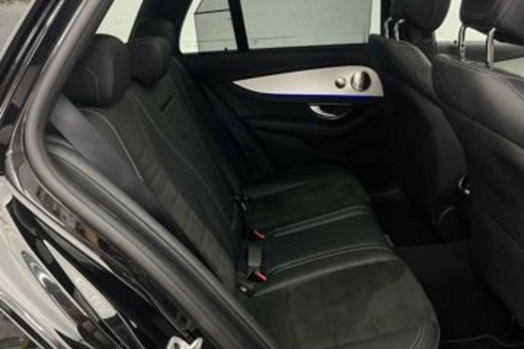 Mercedes-Benz E 300 E 300 de T 4M AMG NIGHT CARBON PANO+AHK+MEMO+