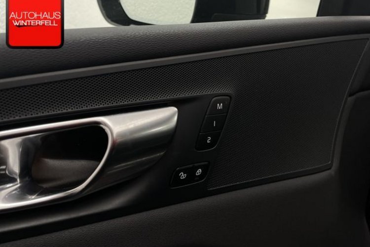 Volvo XC60 XC60 T8 AWD PLUS BLACK EDITION RECH PANO+STANDH+