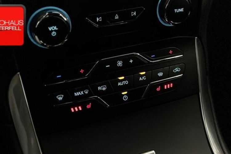 Ford S-Max S-MAX 2.0 TITANIUM 7SITZ+KAMERA+ACC+LED+CARPLAY+