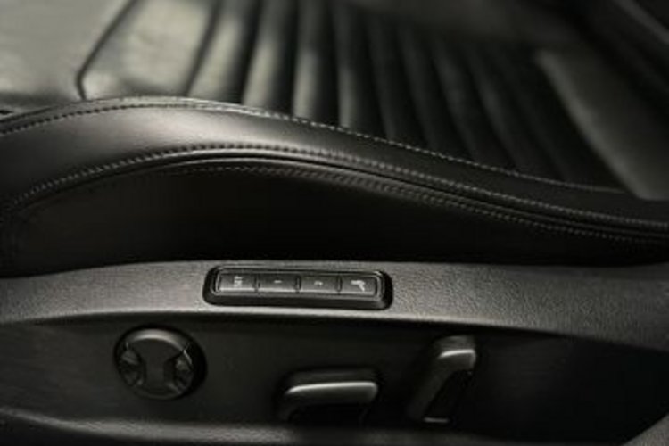 Volkswagen Passat Variant Passat Variant 2.0 TDI 4M R-Line PANO+STANDHZG+