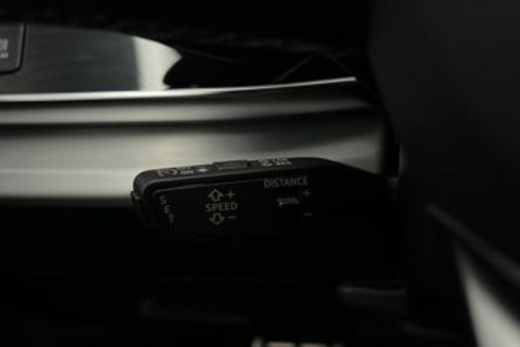 Audi Q8 Q8 55 TFSI qu S line PANO+AHK+STANDHZG+AIR-SPORT