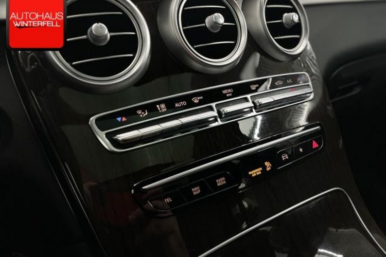 Mercedes-Benz GLC 300 GLC 300 e 4M AMG PANO+AHK+MEMO+360+HUD+DISTRONIC