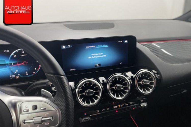 Mercedes-Benz GLA 220 GLA 220 d AMG NIGHT CARBON 20Z+KAMERA+KEYLESS+
