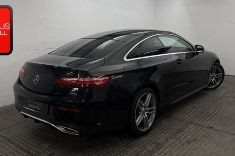 Mercedes-Benz E 200 E 200 Coupe AMG SPORT LED+WIDESCREEN+KAMERA+
