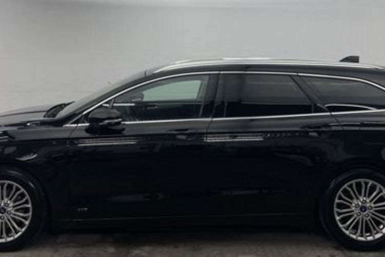Ford Mondeo Mondeo Turnier 2.0 Titanium AWD PANO+KAMERA+LED+