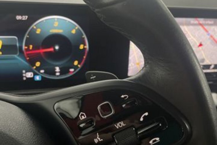 Mercedes-Benz GLB 220 GLB 220 d 7SITZ+DIGITAL+KAMERA+CARPLAY+AUGMENTED