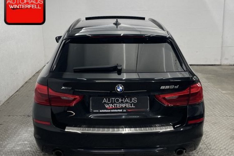 BMW 520 520 d xDrive Sport Line PANO+AHK+STANDHEIZUNG+