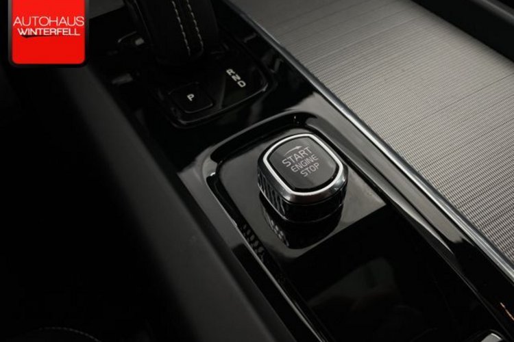 Volvo XC60 XC60 B4 D AWD R-DESIGN PANO+MEMORY+VOLL-LED+KAM