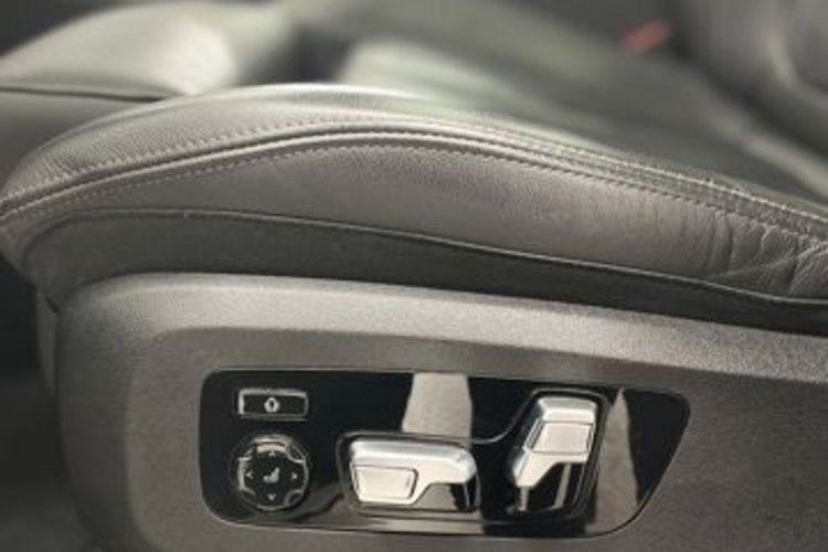 BMW X5 X5 xDrive30d M SPORT PANO+LASER+AHK+STANDHZG+HUD