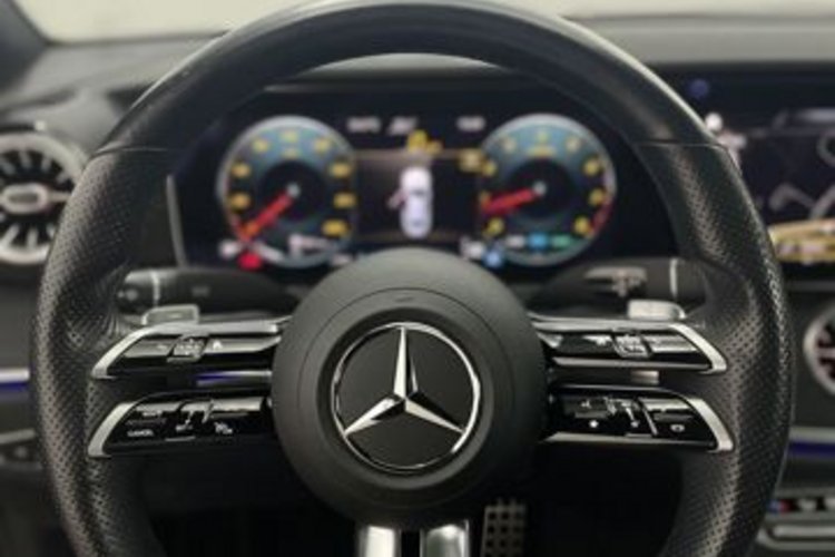 Mercedes-Benz E 200 E 200 Coupe AMG NIGHT PANO+AUGMENTED+DISTRONIC+