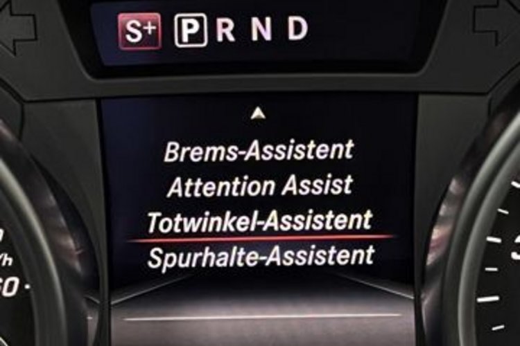 Mercedes-Benz SLC 300 SLC 300 AMG PANO+MEMO+H/K+CARPLAY+AIR-SCARF+