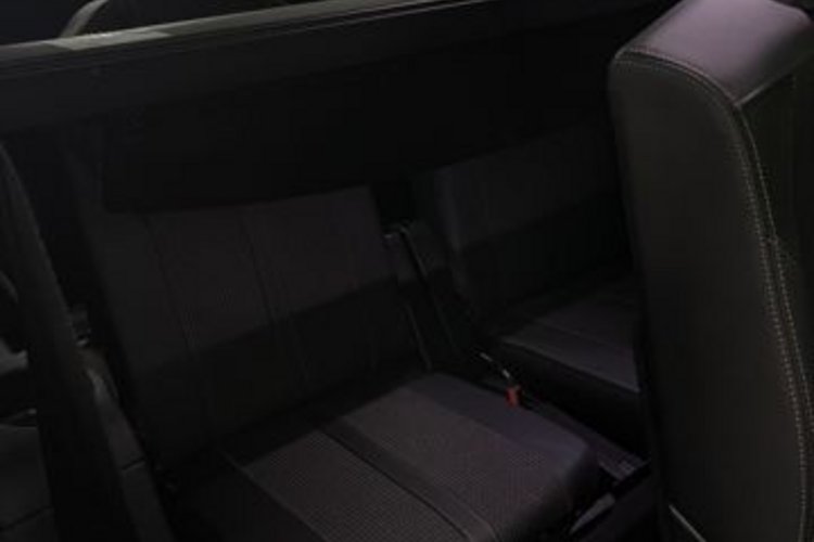 Peugeot 5008 5008 Hybrid 136 e-DSC GT BLACK TONE 7SITZ+PANO+