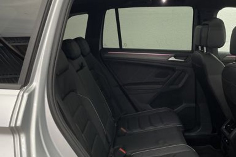 Volkswagen Tiguan Tiguan 2.0 TDI 4M R-LINE BLACK PANO+AHK+STANDH+