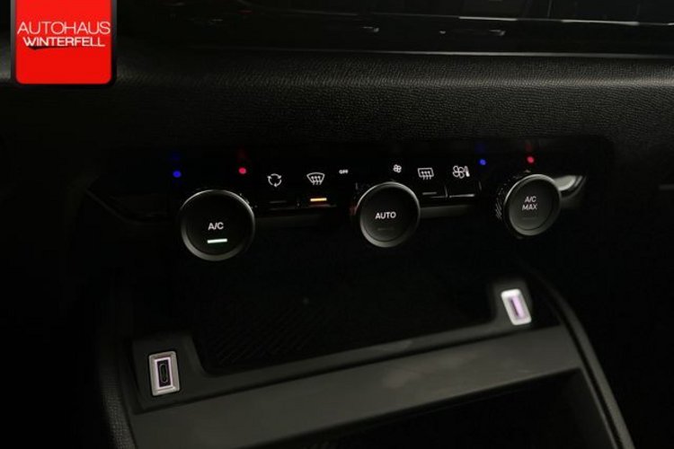 Citroën C4 C4 PureTech 130 EAT8 FEEL PACK LED+KAMERA+KLIMA+