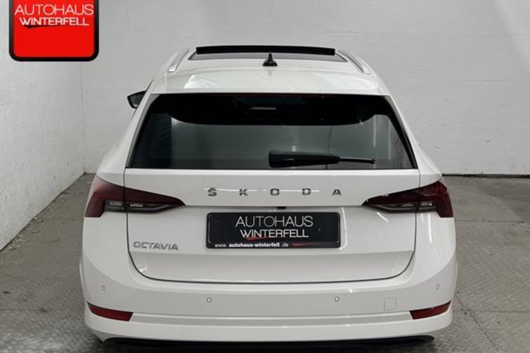 Skoda Octavia Octavia Combi 2.0 TDI Style PANO+AHK+STANDH+MEMO