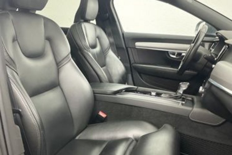 Volvo V90 V90 D4 PANO+AHK+MEMORY+360+HUD+STANDHEIZUNG+