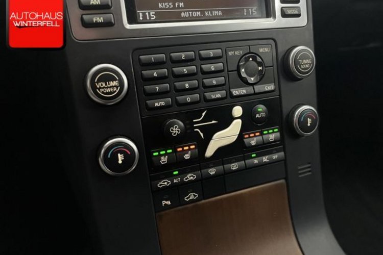 Volvo V70 V70 3.2 GEARTRONIC SUMMUM SITZKLIMA+MEMORY+XENON