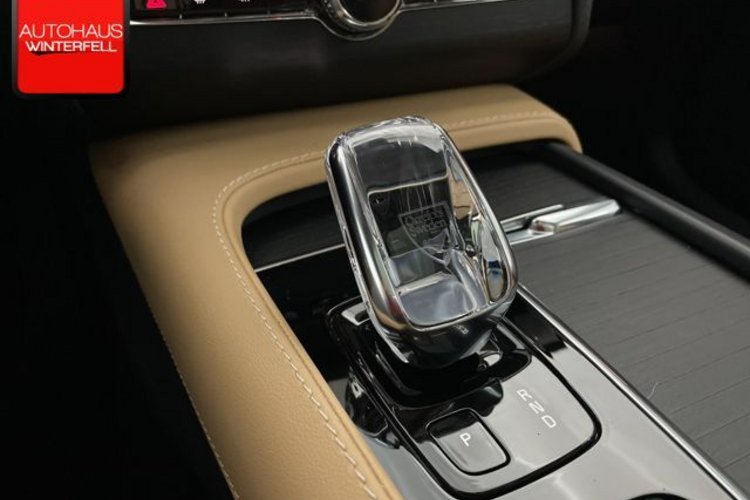 Volvo XC90 XC90 T8 INSCRIPTION RECH AWD 7SITZ+PANO+AHK+MEMO