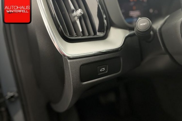 Volvo XC60 XC60 B4 AWD PLUS DARK PANO+AHK+MEMORY+H&amp;K+LED+