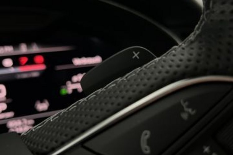Audi Q8 Q8 55 TFSI qu S line PANO+AHK+STANDHZG+AIR-SPORT