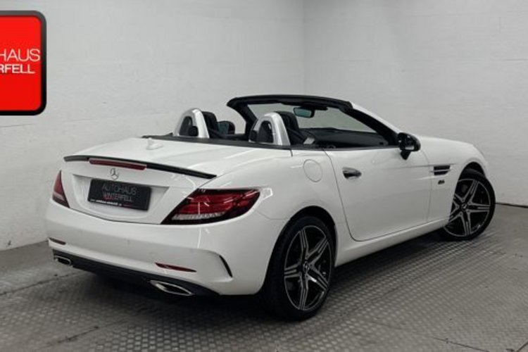 Mercedes-Benz SLC 200 SLC 200 AMG FINAL EDITION PANO+LED+MEMO+AIRSCARF
