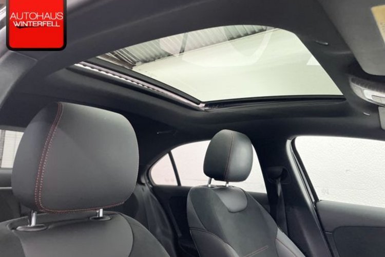 Mercedes-Benz A 200 A 200 d Limousine AMG NIGHT PANO+MEMO+KEYLESS+