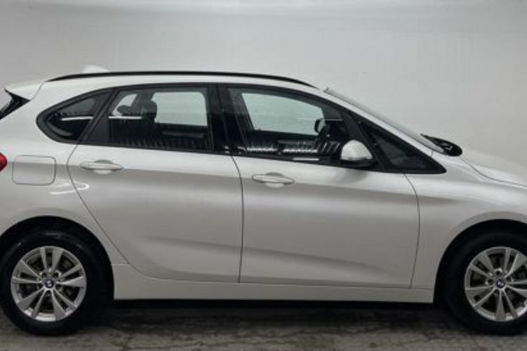 BMW 218 Active Tourer 218 Active Tourer d KAMERA+AHK+LED+NAVI+
