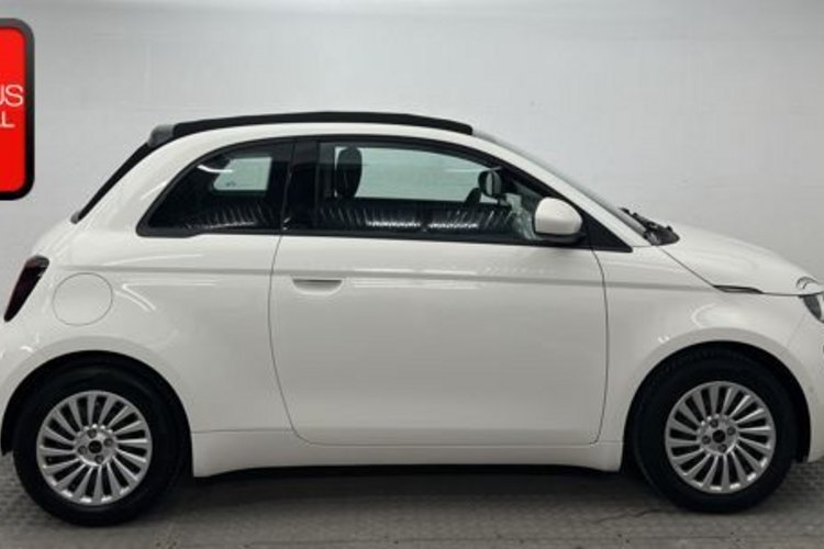 Fiat 500e 500e Cabrio KAMERA+KEYLESS+SITZHEIZUNG+CARPLAY+