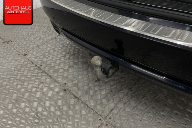 BMW 520 520 d xDrive Sport Line PANO+AHK+STANDHEIZUNG+