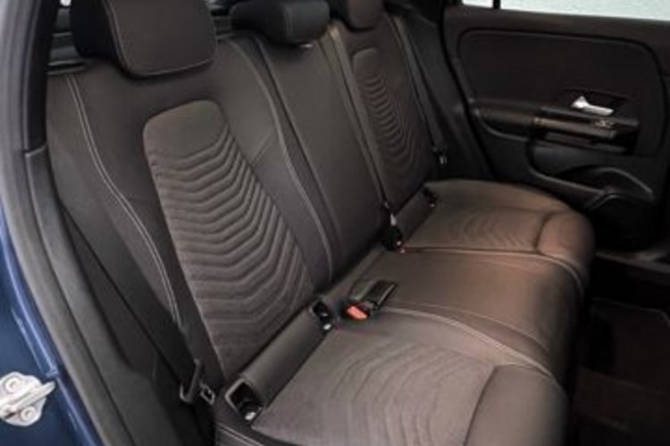 Mercedes-Benz GLA 250 GLA 250 e STYLE PANO+AHK+MULTIBEAM+KAMERA+DISTRO