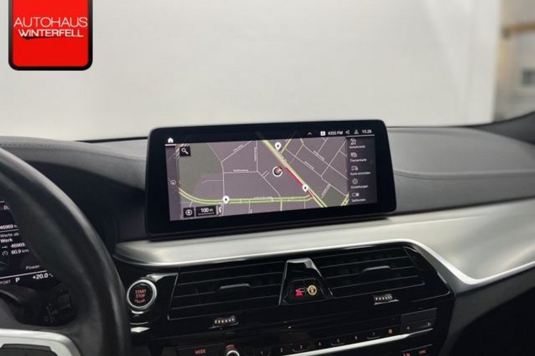BMW 530 530d xDrive Touring Luxury Line PANO+AHK+360+HUD