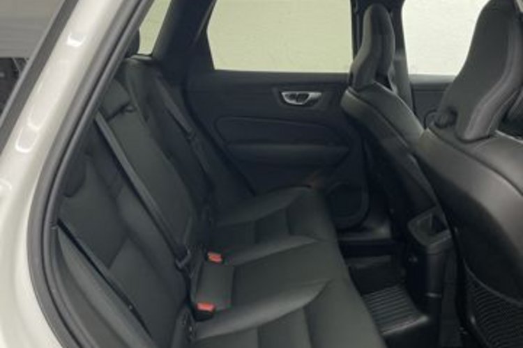 Volvo XC60 XC60 T8 ULTIMATE BRIGHT RECH AWD PANO+AHK+STANDH