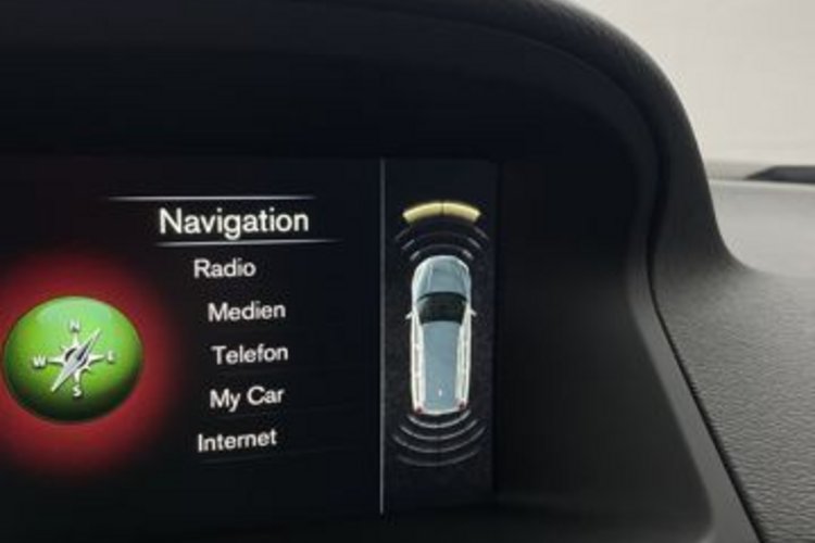 Volvo V70 V70 D4 LINJE SVART BI-XENON+PDC+NAVI+TEMPOMAT+