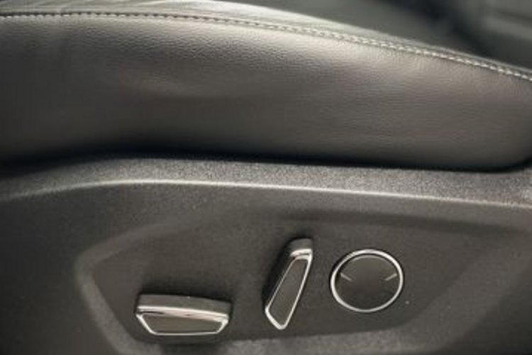 Ford Galaxy Galaxy 2.0 Titanium 7SITZ+PANO+AHK+MEMORY+KAMERA