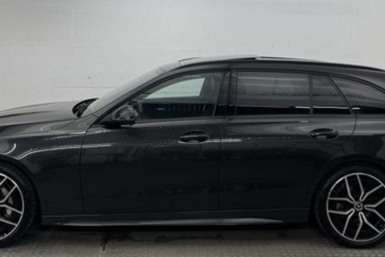 Mercedes-Benz C 220 C 220 d T 4M AMG NIGHT PANO+DIGITAL+DISTRONIC+