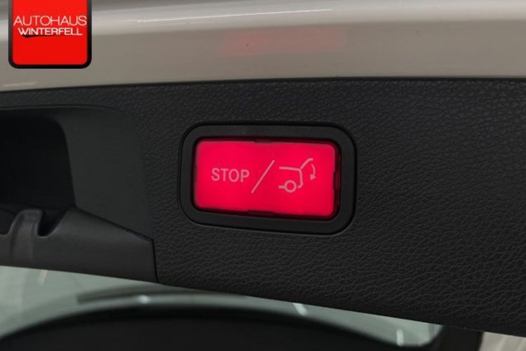 Mercedes-Benz E 300 E 300 T AMG LINE SCHIEBEDACH+KAMERA+CARPLAY+LED