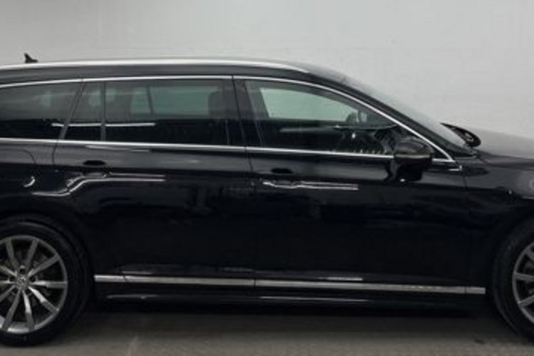 Volkswagen Passat Variant Passat Variant 2.0 TSI R-Line KAMERA+KEYLESS+ACC