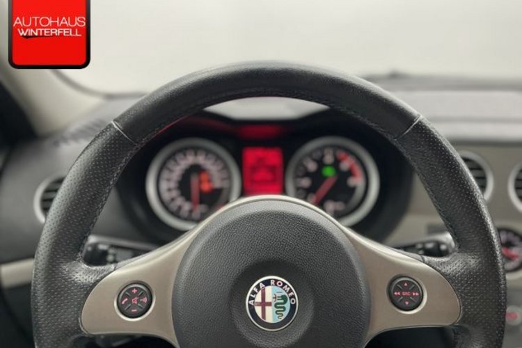 Alfa Romeo 159 Alfa 159 MEDIUM 1.9 JTD 8V TEMPOMAT+KLIMA+
