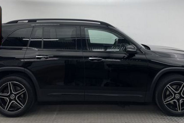 Mercedes-Benz GLB 220 GLB 220 d 4M AMG NIGHT CARBON STANDHZG+KEYLESS+