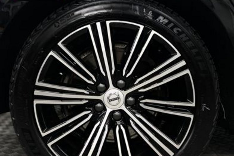 Volvo S60 S60 T8 R-DESIGN RECH AWD LED+H/K+KEYLESS+KAMERA+