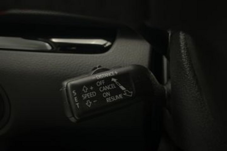 Seat Alhambra Alhambra 2.0 TDI FR-LINE 7SITZ+PANO+AHK+STANDHEI