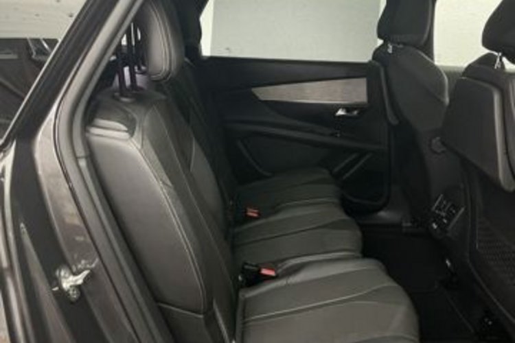 Peugeot 5008 5008 Hybrid 136 e-DSC GT BLACK TONE 7SITZ+PANO+