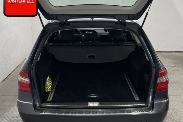 Mercedes-Benz E 300 E 300 T CDI AVANTGARDE PANO+AHK+NACHT+H&amp;K+MEMORY