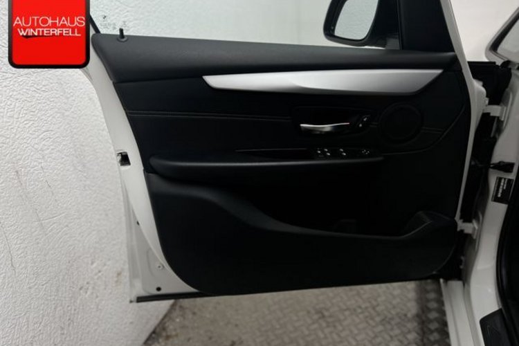 BMW 218 Active Tourer 218 Active Tourer d KAMERA+AHK+LED+NAVI+
