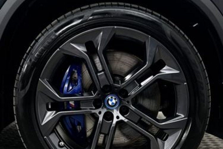 BMW X5 X5 xDrive 45 e xLine PANO-SKY+TRITT+LASER+ACC+