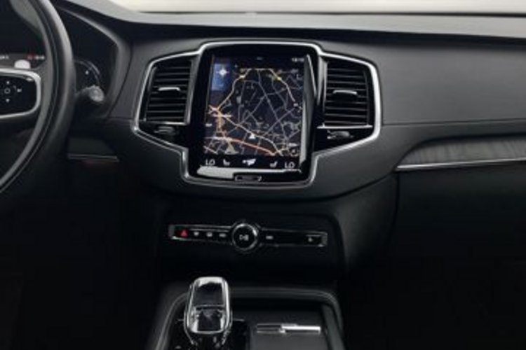 Volvo XC90 XC90 B5 INSCRIPTION AWD 7SITZ+AHK+STANDHZG+MEMO+