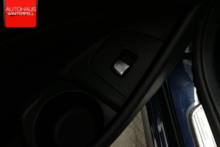 Mercedes-Benz E 300 E 300 de T 4M AMG NIGHT PANO+AHK+HUD+DISTRONIC+