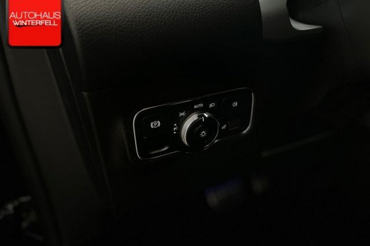 Mercedes-Benz GLB 220 GLB 220 d 4M AMG NIGHT CARBON STANDHZG+KEYLESS+
