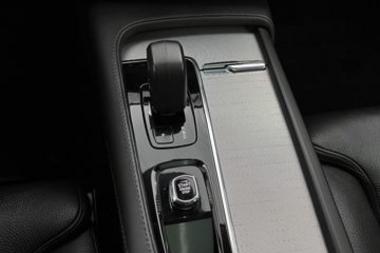 Volvo XC90 XC90 B5 D AWD Plus Bright 7SITZ+PANO+360+STANDHE