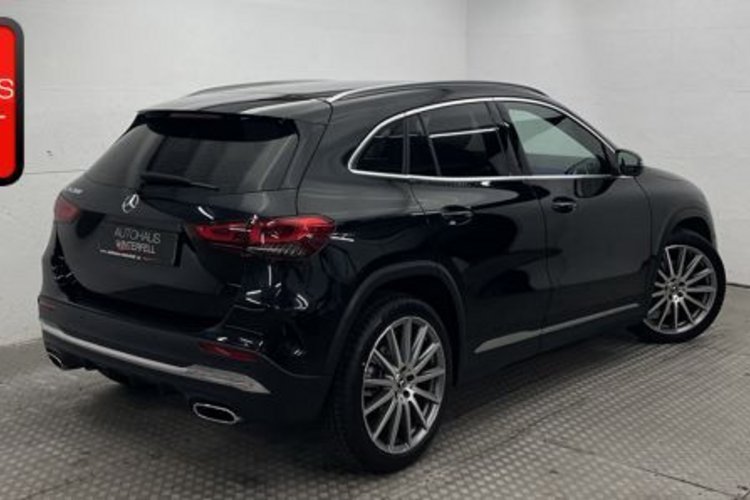 Mercedes-Benz GLA 200 GLA 200 AMG CARBON LED+20Z+KAMERA+MBUX+CARPLAY+